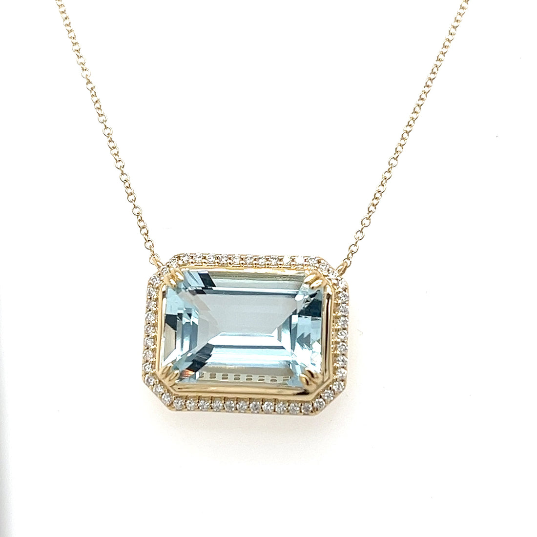 Luxurious 14K Yellow Gold Necklace with 6-Carat Octagon-Cut Aqua Stone – Timeless Elegance (PJC34168N)