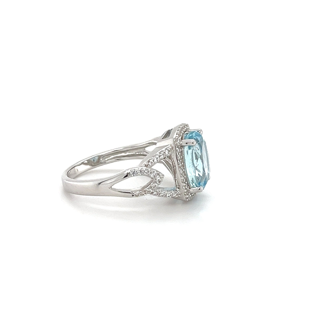 Sterling Silver Rhodium Plated Ring with 1 Oval 2.71ct Untreated Aquamarine (PJC9171R)